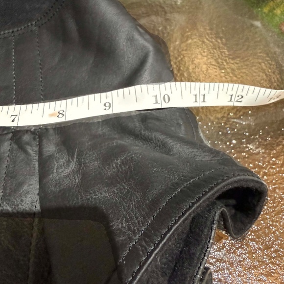 SCARF/NECK WARMER, LEATHER WITH SOFT FLEECE INSIDE, VELCRO CLOSURES, - Picture 8 of 10